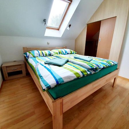 Apartmany Srni U Hlinska Hlinsko Bagian luar foto